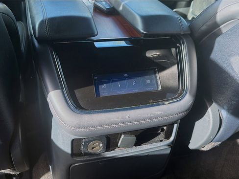 Used 2023 Lincoln Navigator Reserve image 23