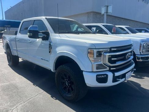 Used 2022 Ford F350 Platinum w/ Tremor Off-Road Package AWD/4WD image 4
