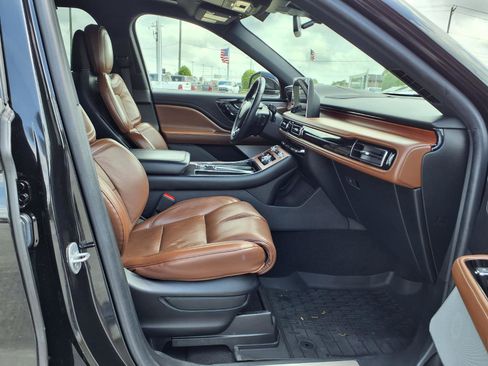 Used 2021 Lincoln Aviator Reserve w/ Equipment Group 210A image 8