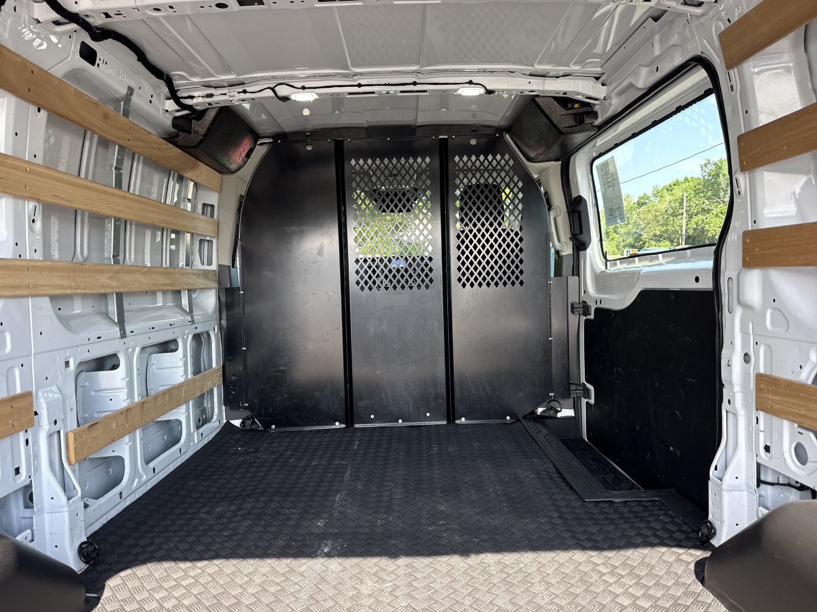 Used 2024 Ford Transit 250 Low Roof w/ Exterior Upgrade Package RWD image 27