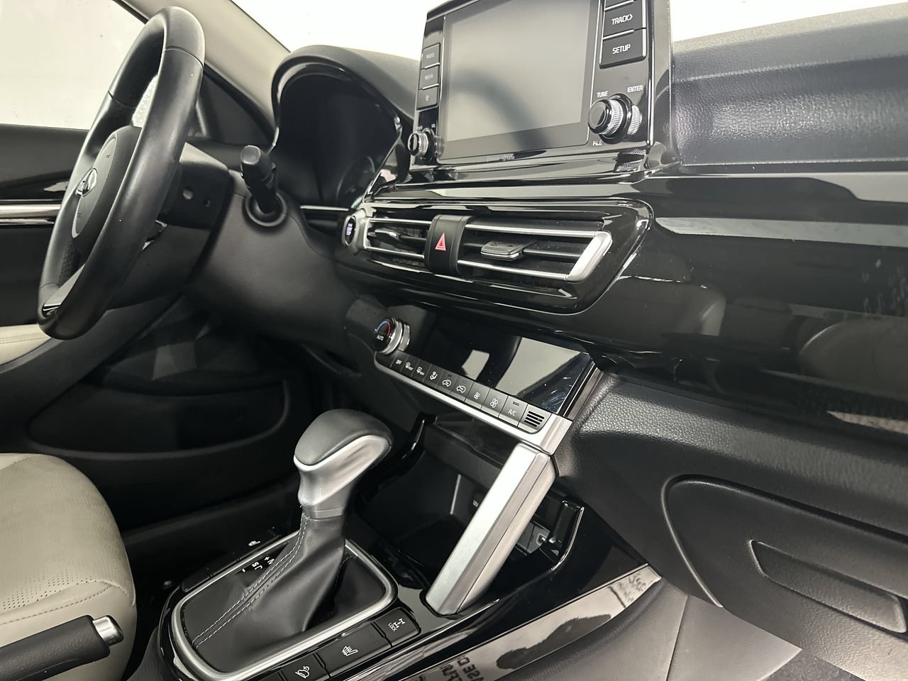 Used 2021 Kia Seltos EX AWD/4WD image 15