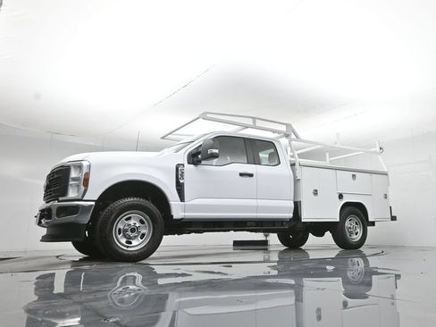 New 2026 Ford F350 XL w/ FX4 Off-Road Package AWD/4WD image 53