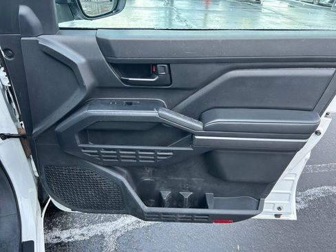 Certified 2025 Toyota Tacoma SR5 image 25