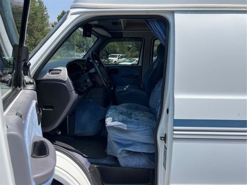 Used 2000 Dodge B3500 RWD image 9