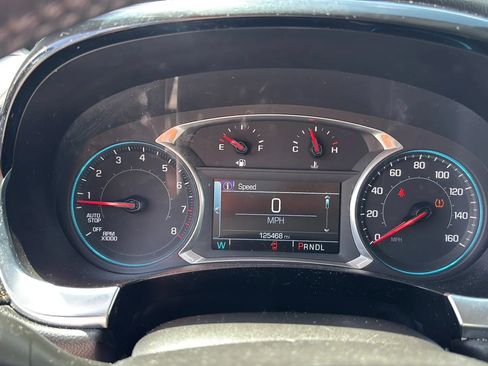 Used 2019 Chevrolet Traverse LT FWD image 24