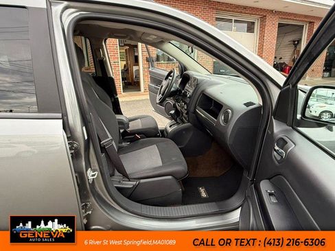 Used 2013 Jeep Compass Sport FWD image 10