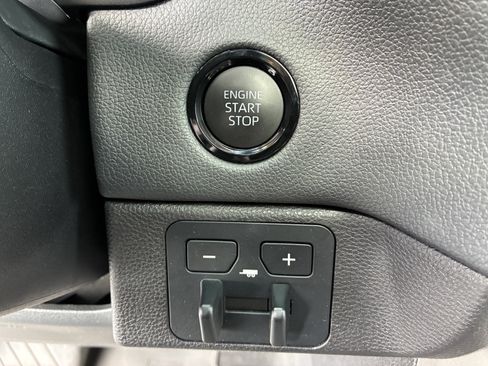 Used 2025 Toyota Tundra Limited w/ Nightshade Package AWD/4WD image 9