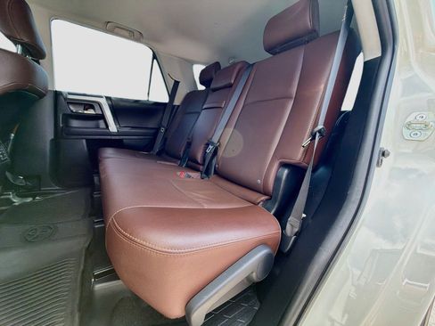 Used 2022 Toyota 4Runner Limited AWD/4WD image 19
