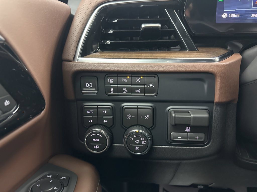 New 2026 Chevrolet Tahoe High Country AWD/4WD image 39