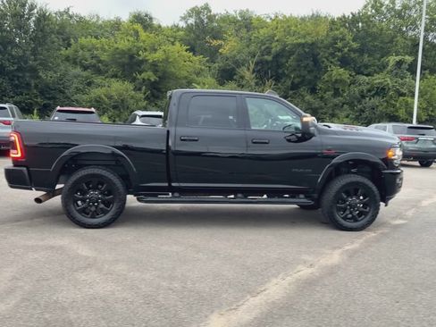 Used 2023 RAM 2500 Limited AWD/4WD image 9
