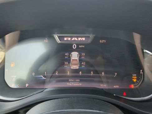 New 2026 RAM 1500 Big Horn AWD/4WD image 25