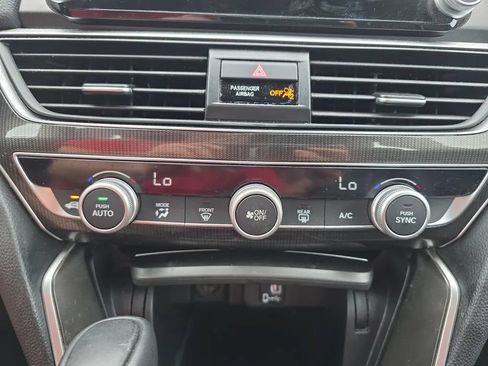 Used 2018 Honda Accord Sport image 31