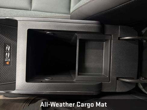 New 2026 GMC Terrain AT4 w/ Convenience Package III AWD/4WD image 15