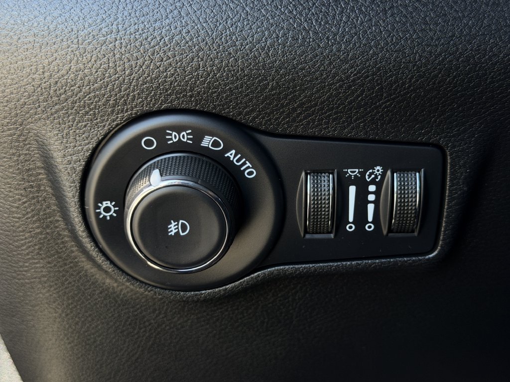 Used 2022 Jeep Compass Trailhawk w/ Trailhawk Elite Group AWD/4WD image 25