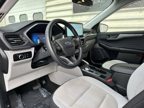 Used 2025 Ford Escape Active w/ Tech Pack #1 image 11