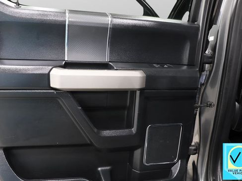 Used 2018 Ford F150 Lariat w/ Equipment Group 502A Luxury image 26