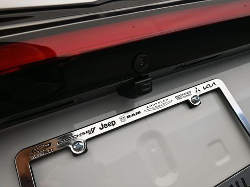 New 2026 Chrysler Pacifica Select image 36