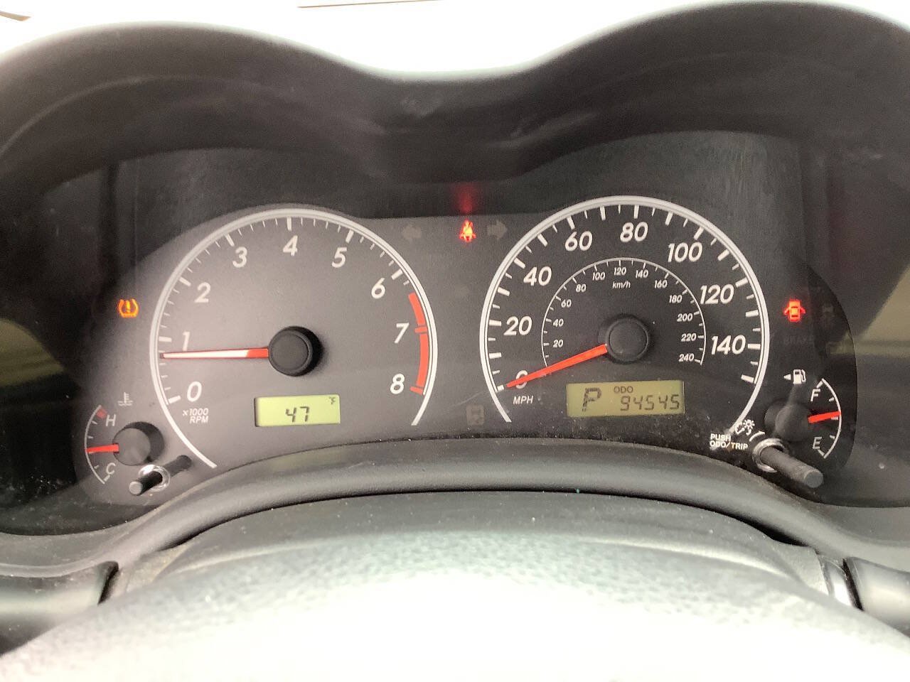 Used 2012 Toyota Corolla LE FWD image 39