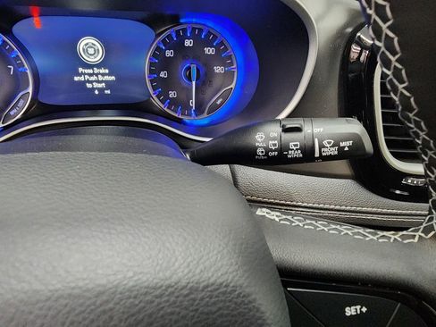 New 2026 Chrysler Pacifica Select image 17