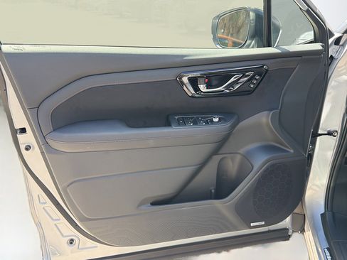 New 2025 Subaru Forester Touring image 21