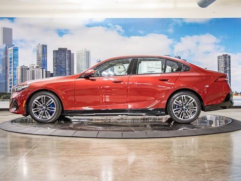 Used 2026 BMW 550e xDrive image 6