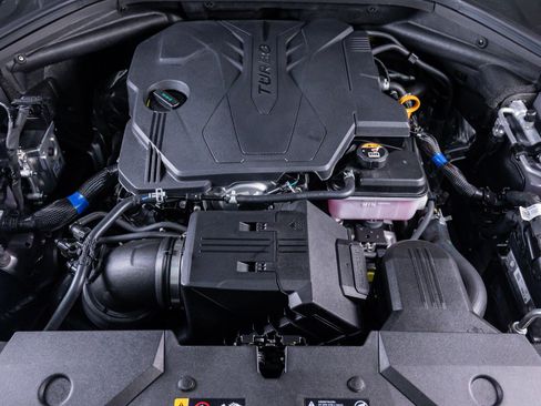 New 2026 Genesis GV70 2.5T Advanced image 6