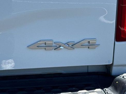 Used 2024 RAM 2500 Big Horn AWD/4WD image 13