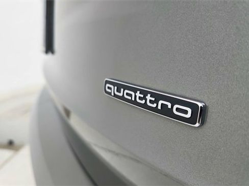 Used 2020 Audi Q3 2.0T Premium w/ Convenience Package image 19