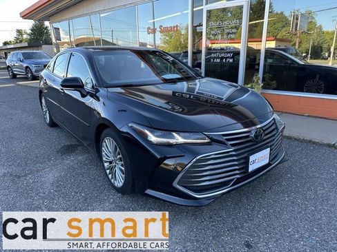 Used 2020 Toyota Avalon Limited image 1