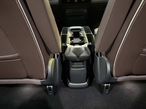 New 2025 Volkswagen ID. Buzz Pro S Plus image 17