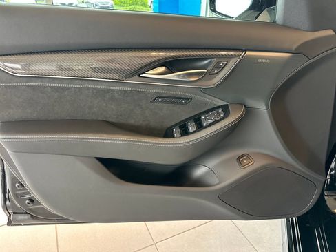 Used 2024 Cadillac CT5 V Blackwing w/ Driver Assist Package RWD image 9