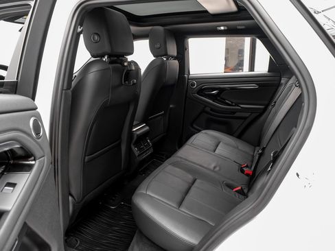 Used 2023 Land Rover Range Rover Evoque R-Dynamic SE image 33