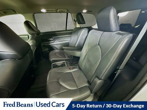 Used 2024 Toyota Grand Highlander Limited image 25