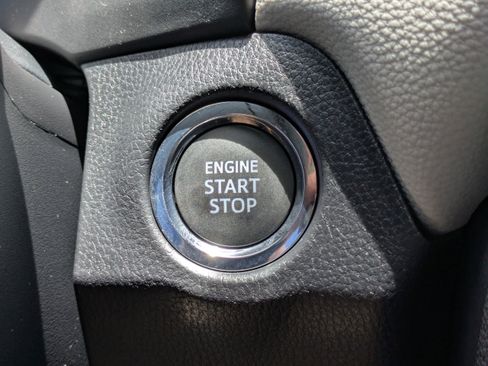 Used 2025 Toyota RAV4 XLE w/ Convenience Package FWD image 29