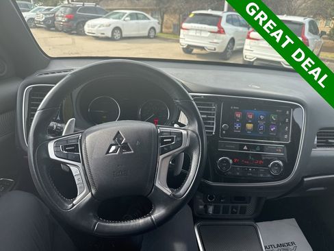 Used 2019 Mitsubishi Outlander SEL image 15
