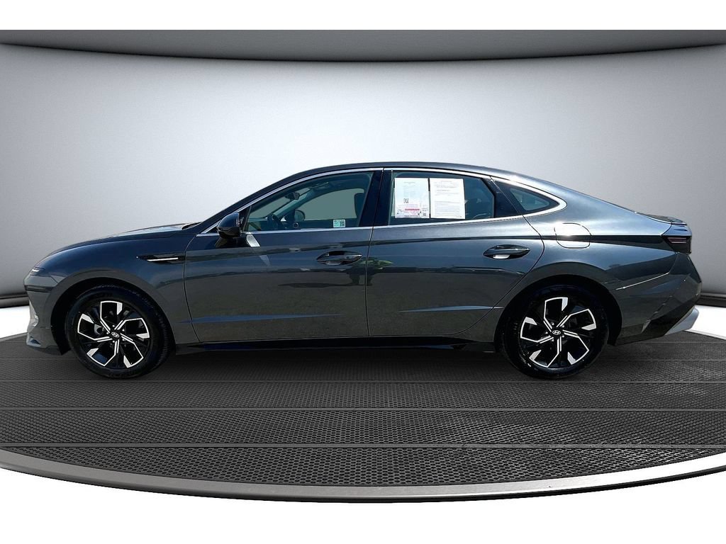 Used 2025 Hyundai Sonata SEL FWD image 17