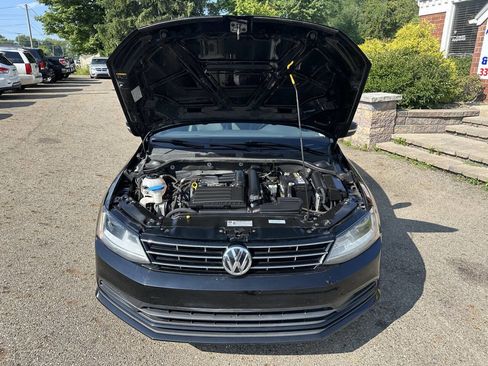 Used 2018 Volkswagen Jetta SE image 12