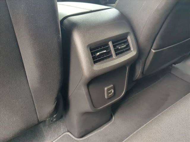 Used 2023 GMC Terrain SLE FWD image 16