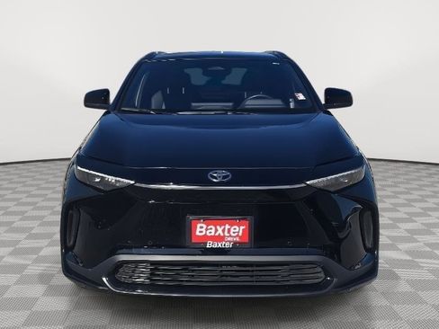 Used 2025 Toyota bZ4X XLE w/ Weather Package image 2