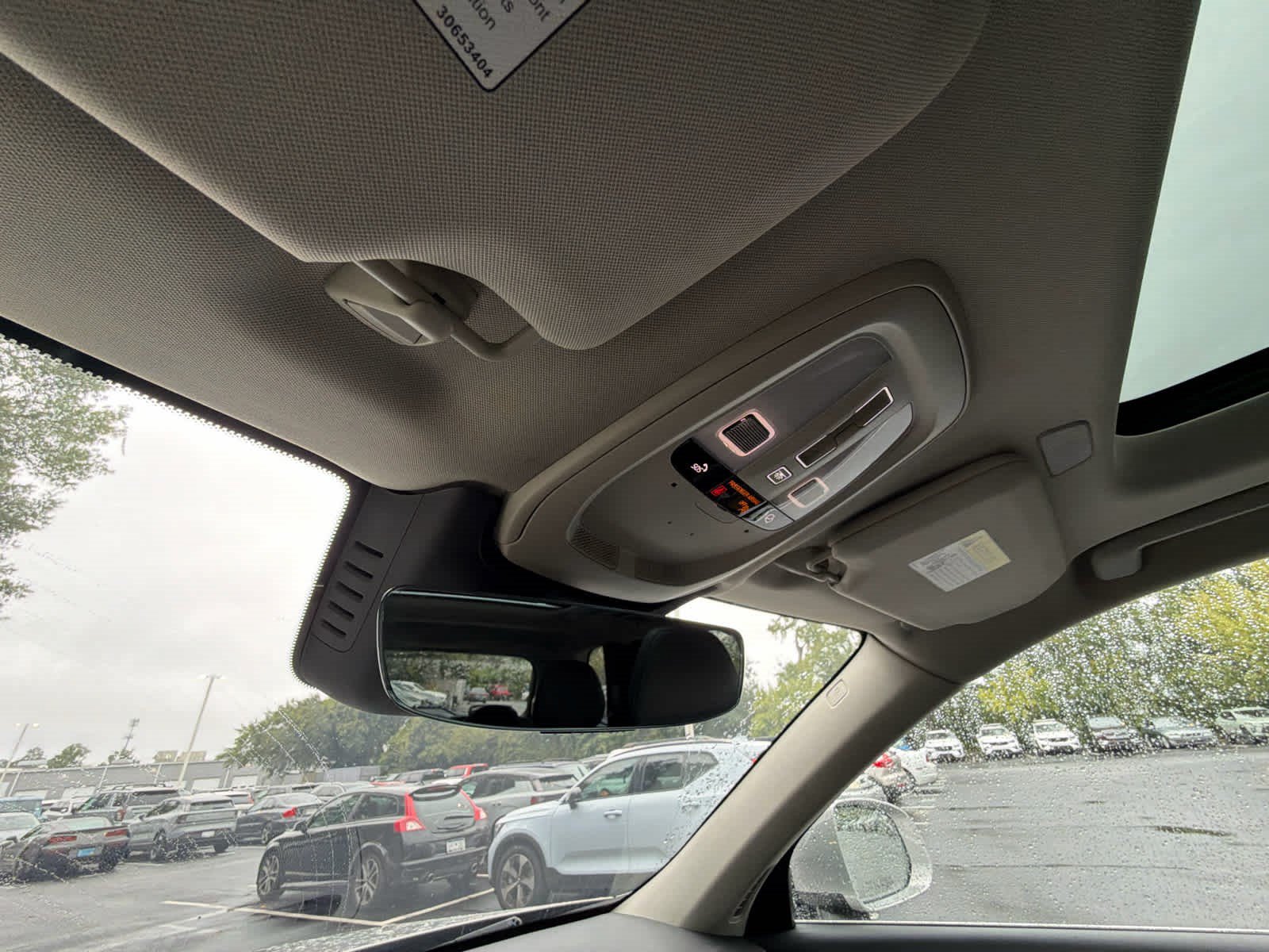 Used 2023 Volvo XC90 T8 Plus AWD/4WD image 34