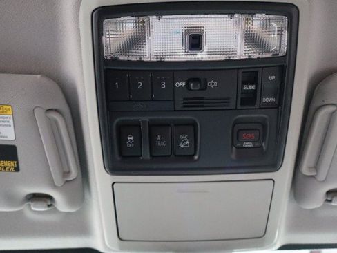 Used 2019 Toyota 4Runner Limited AWD/4WD image 65