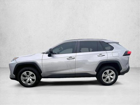 Used 2020 Toyota RAV4 LE image 6