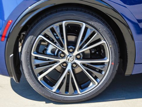 New 2026 Toyota Prius XLE image 9