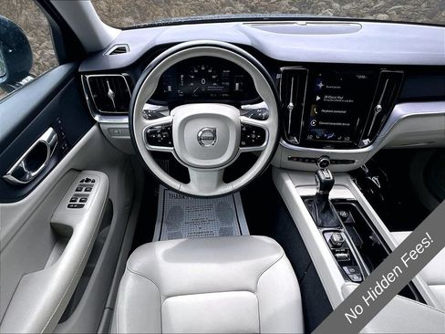 Used 2019 Volvo S60 T6 Momentum w/ Premium Package AWD/4WD image 5