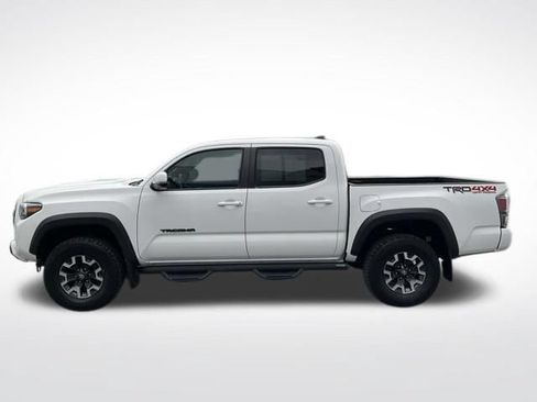 Used 2021 Toyota Tacoma TRD Off-Road w/ TRD Premium Off Road Package AWD/4WD image 13