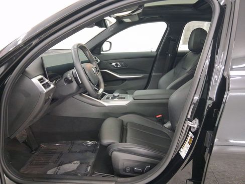 Certified 2025 BMW 330i Sedan image 4