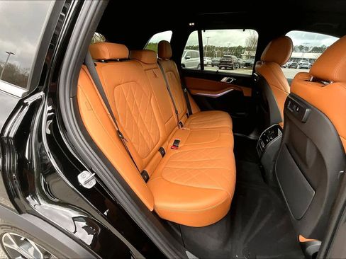 Used 2023 BMW X5 xDrive40i w/ Executive Package image 19