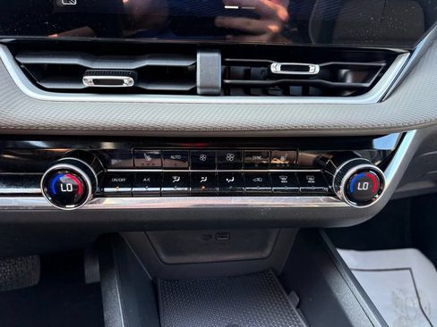 Used 2026 Chevrolet Equinox LT w/ Convenience Package II FWD image 19