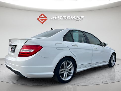 Used 2014 Mercedes-Benz C 250 Sedan image 8