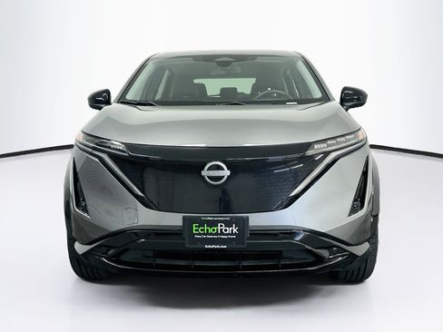 Used 2023 Nissan Ariya AWD image 2